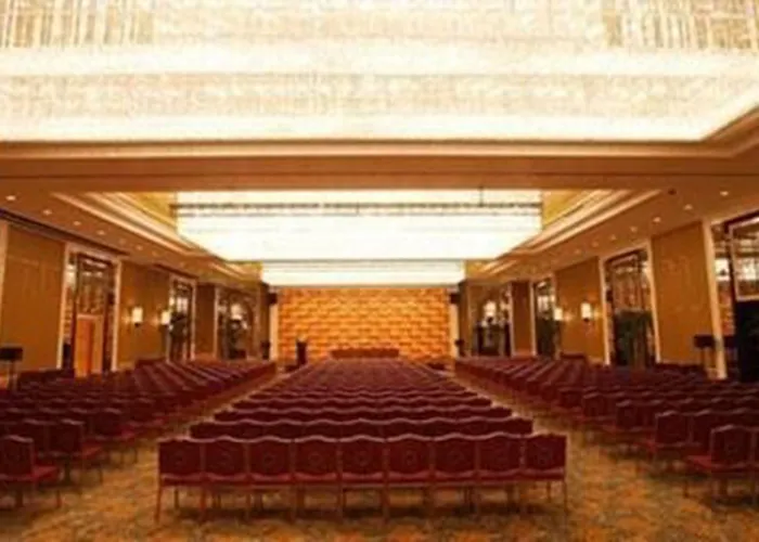 Wyndham Grand Plaza Royale Oriental Shanghai